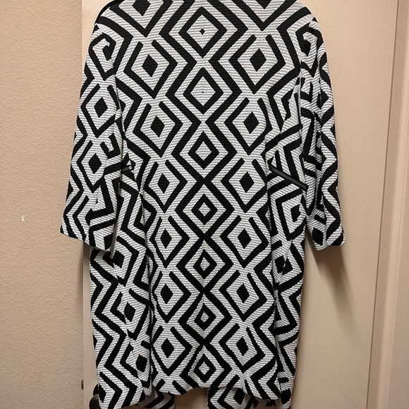 Chico's Black and White Geometric Dress - Picture 5 of 8